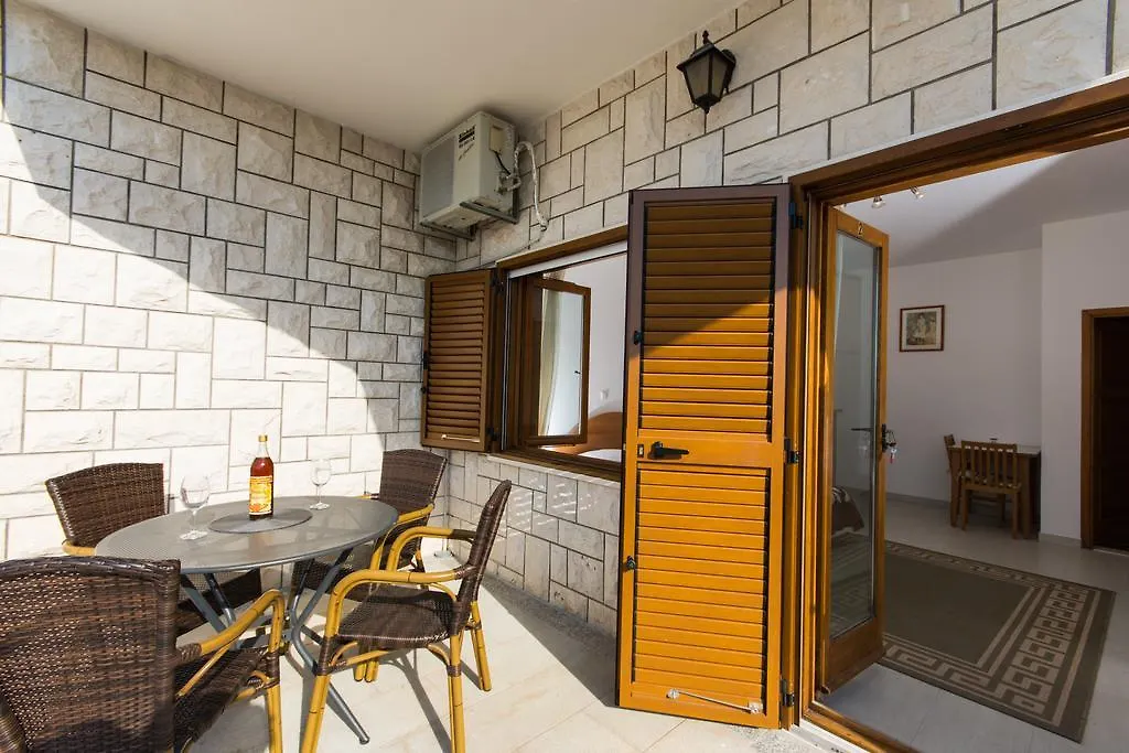 Apartments Bisera Trogir