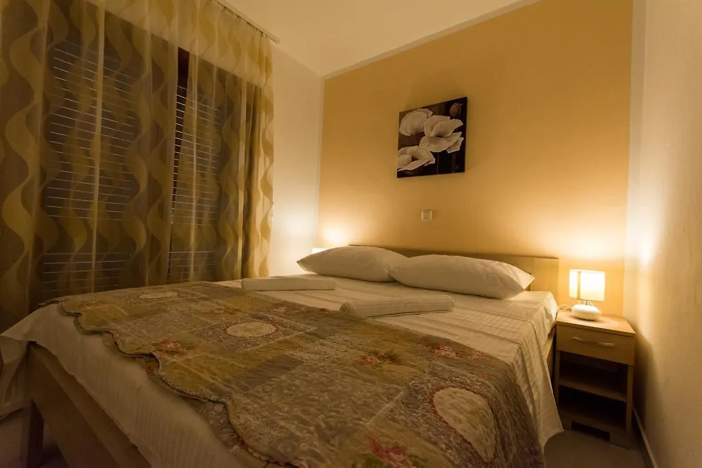 Apartments Bisera Trogir