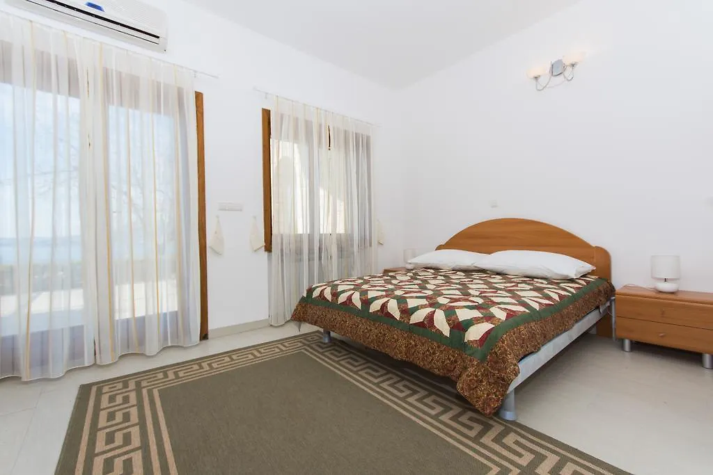 Apartments Bisera Trogir 0*,  Croatia
